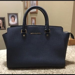 Michael Kors Medium Selma